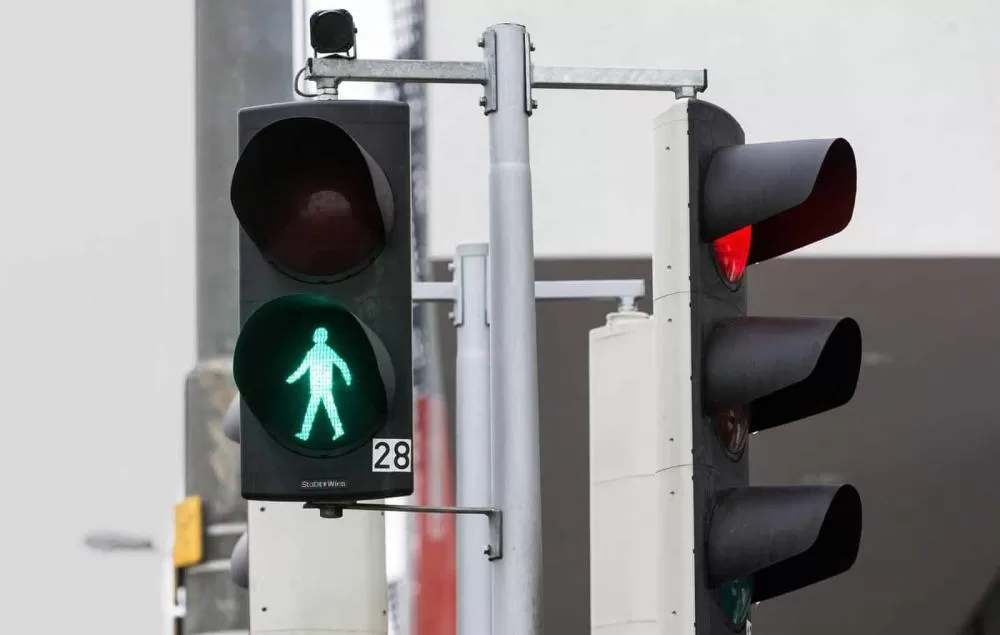 BH inicia projeto piloto de semáforos inteligentes para priorizar ônibus em corredores da cidade