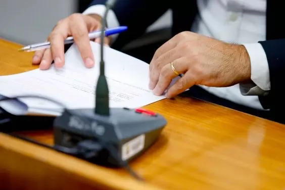 Comissão que apura caso Ganem retoma trabalhos após decisão judicial