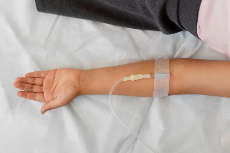 Anvisa aprova nova indicação de tratamento para câncer de mama no Brasil