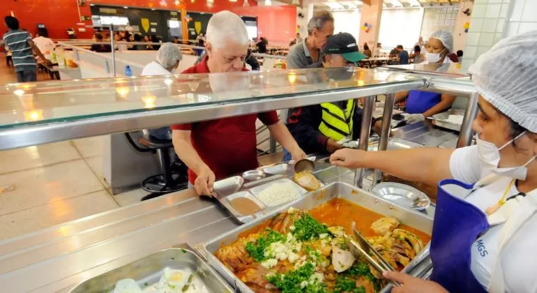 Restaurantes Populares de Belo Horizonte passam a funcionar até 21h