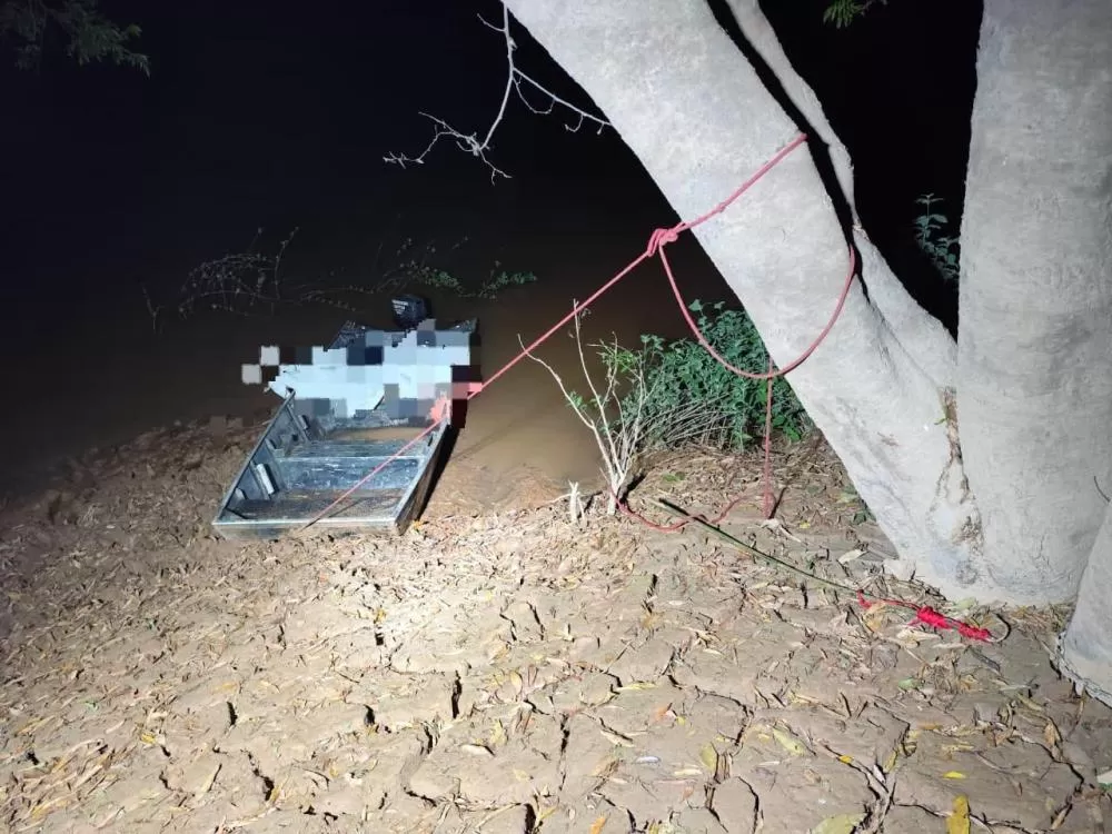 Homem morre afogado após barco tombar no Rio Paranaíba, em Lagamar