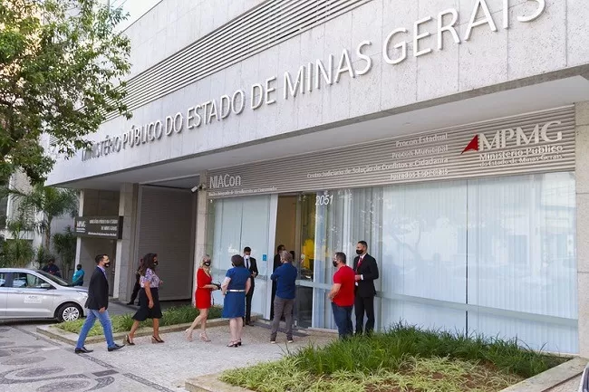 Procon-MPMG multa associação por descontos indevidos em benefícios de aposentados
