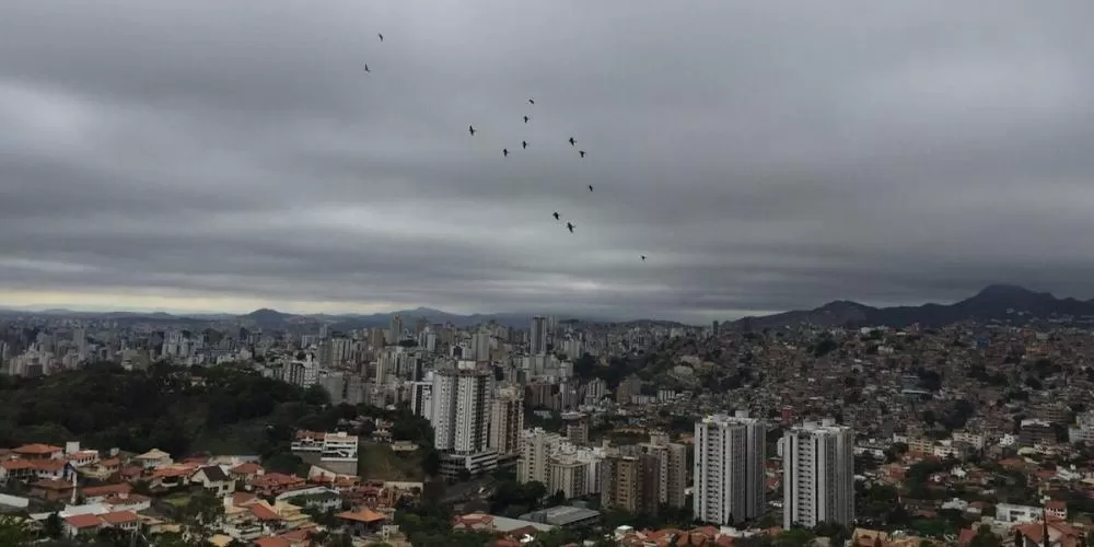 BH registra novo recorde de frio em 2026 e sensação térmica chega a -3,4°C