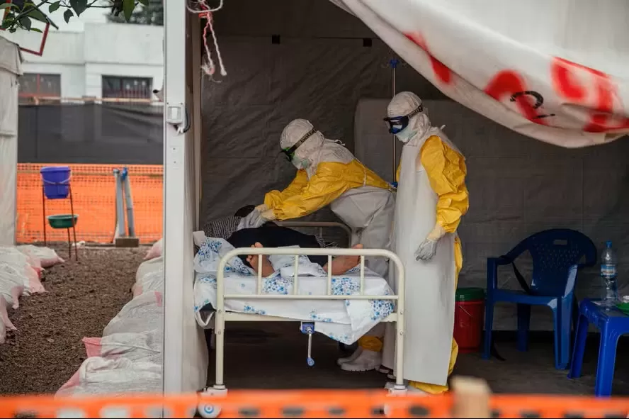 Surto de ebola avança no Congo e pode se tornar um dos maiores da história, alerta CDC