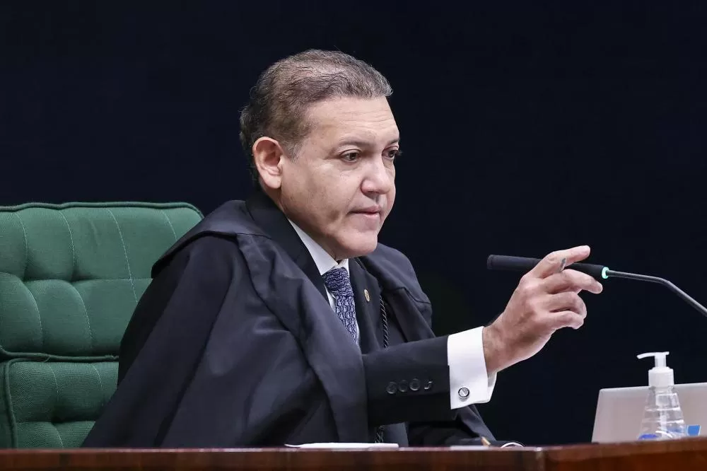Pesquisa para presidente é suspensa pelo TSE por suspeita de indução ao eleitor
