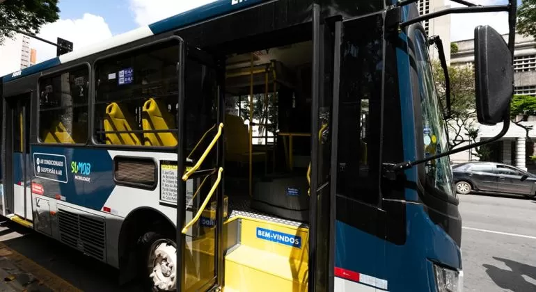PBH autoriza volta de ônibus desativados para manter operação de linhas afetadas por incêndio