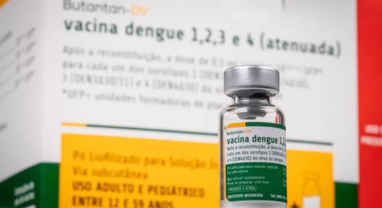 Prefeitura de Belo Horizonte suspende aplicação de vacina do Butantan contra dengue