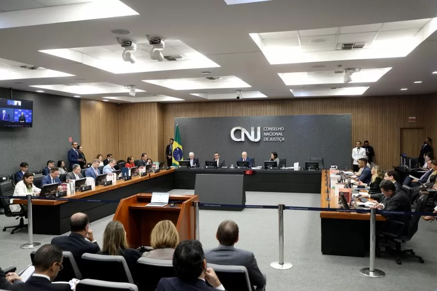 Relatos de estupro e importunação levam CNJ a abrir processo contra desembargador do TJMG