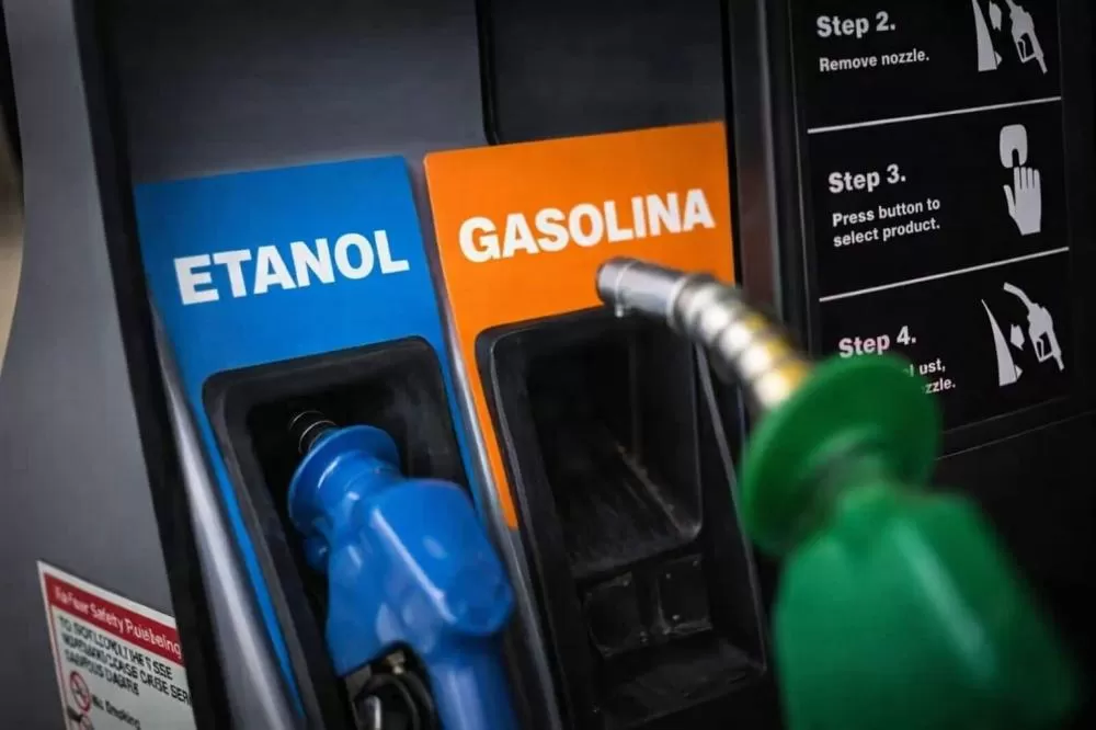 Governo discute ampliar mistura obrigatória de etanol na gasolina para 32%