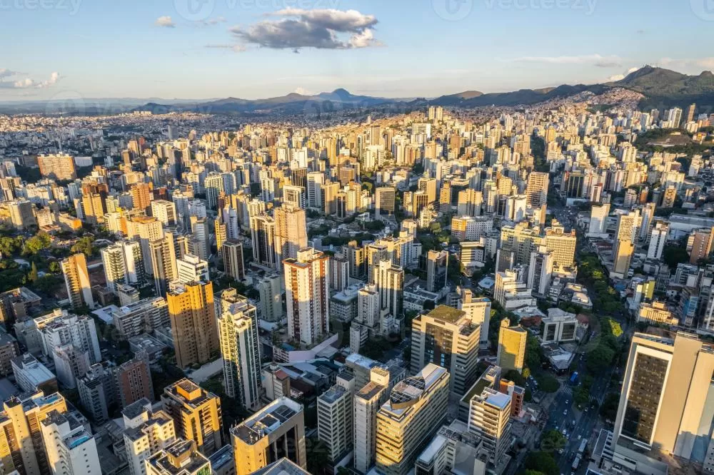 Domingo será de céu nublado e previsão de chuva ao longo do dia e na capital mineira