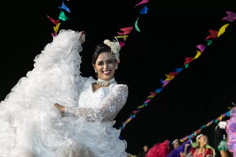 Arraiá de Contagem entra em campo e leva cultura popular a toda a cidade