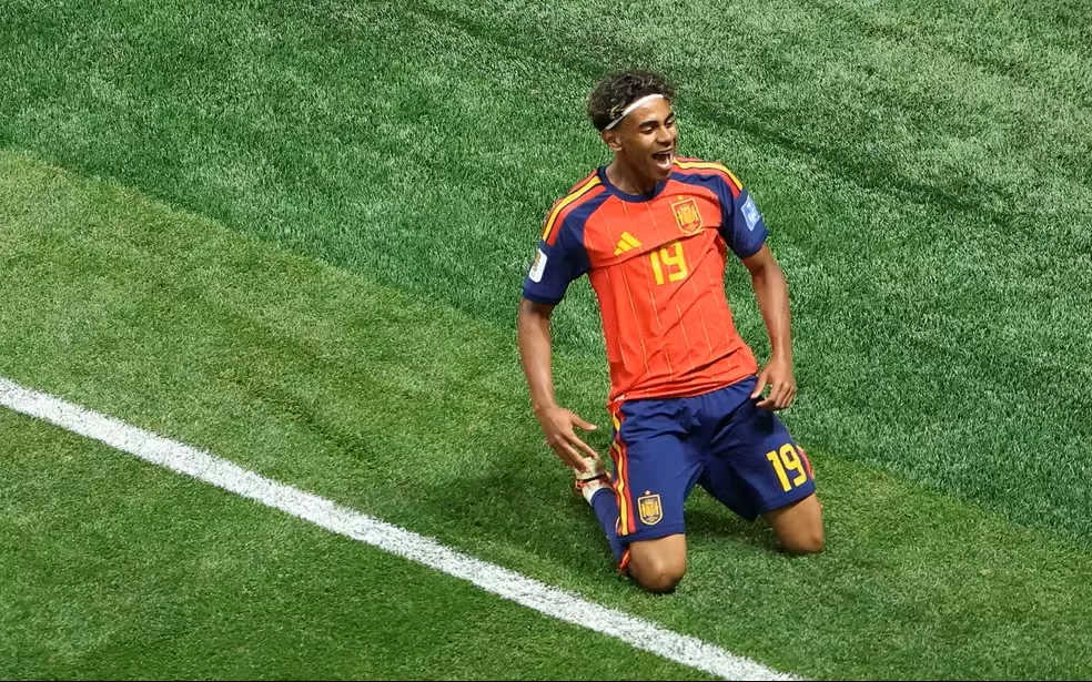 Espanha e Egito vencem e confirmam favoritismo; Uruguai e Bélgica se complicam