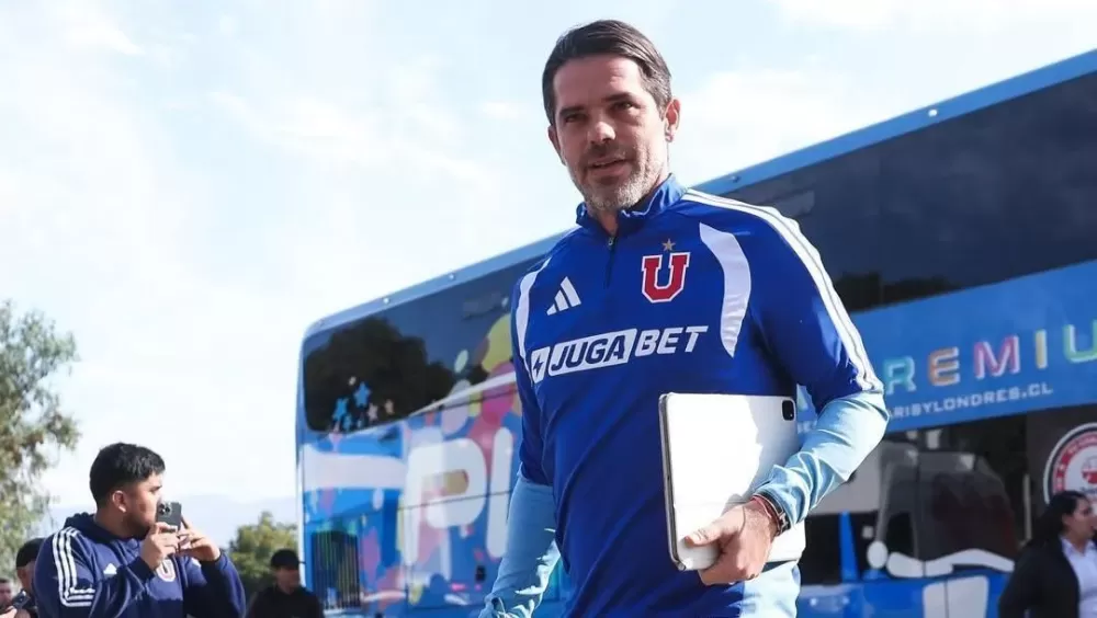 Técnico Fernando Gago sofre infarto após vitória da Universidad de Chile