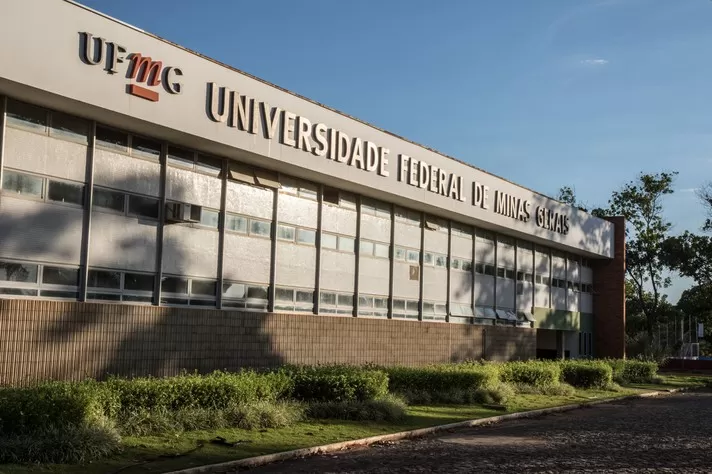 Professores da UFMG vão decidir nesta semana se continuam com a greve
