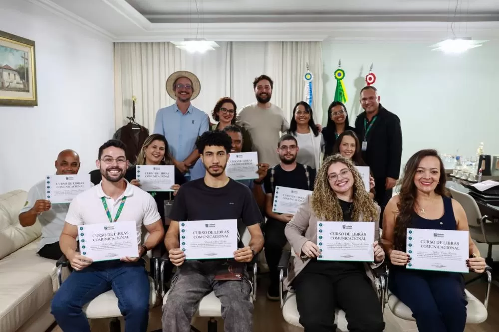 Curso de Libras na Câmara de Vereadores reforça inclusão e acessibilidade no serviço público