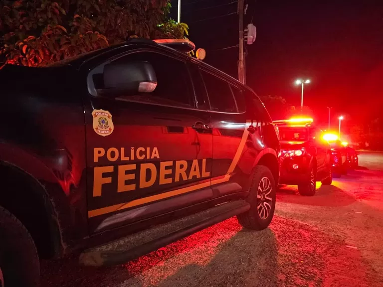 Polícia Federal prende homem por armazenar material de abuso sexual infantil em Minas Gerais