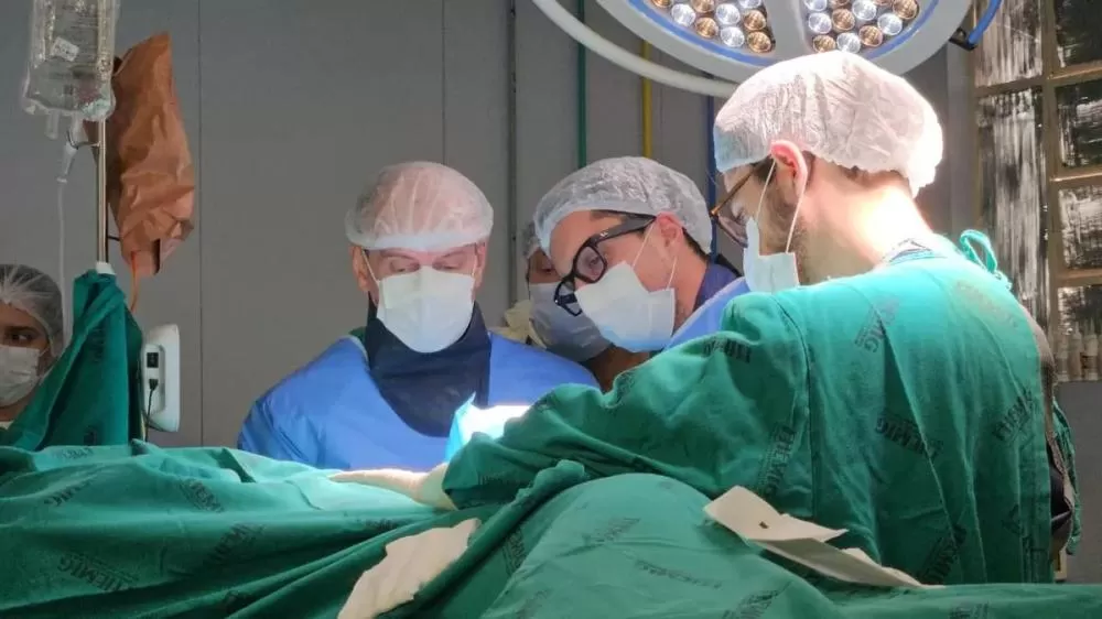 Hospital da Fhemig realiza primeira aplicação de polilaminina em paciente com lesão medular em Minas Gerais