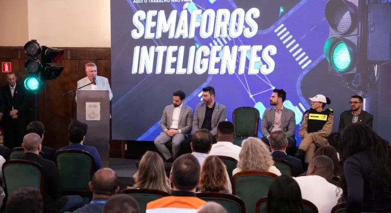 BH inicia era dos semáforos inteligentes e aposta em IA para transformar o trânsito