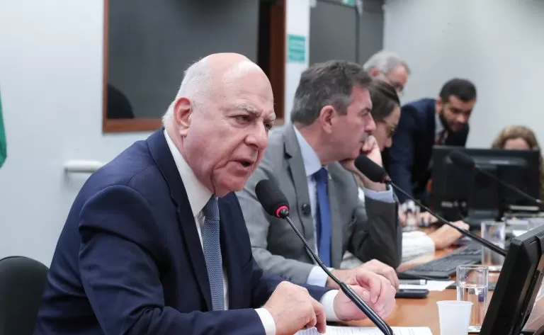 Comissão da Câmara aprova aumento do FPM e criação de fundos regionais para Sul e Sudeste