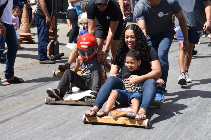 Contagem promove 2ª edição da “Descida Radical” com encontro de carrinhos de rolimã