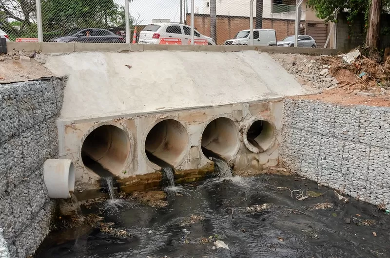 Contagem finaliza contenção no Córrego Barcelona e reforça segurança contra novos deslizamentos