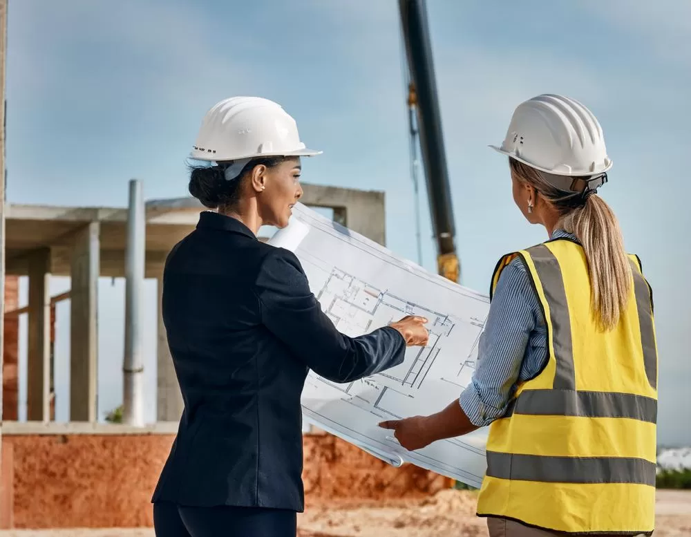 Câmara de BH aprova, em 1º turno, programa para qualificar mulheres na construção civil