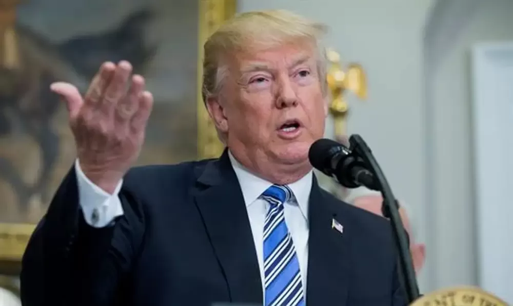 Trump desiste de taxa no Estreito de Ormuz e prioriza acordos com países do Golfo