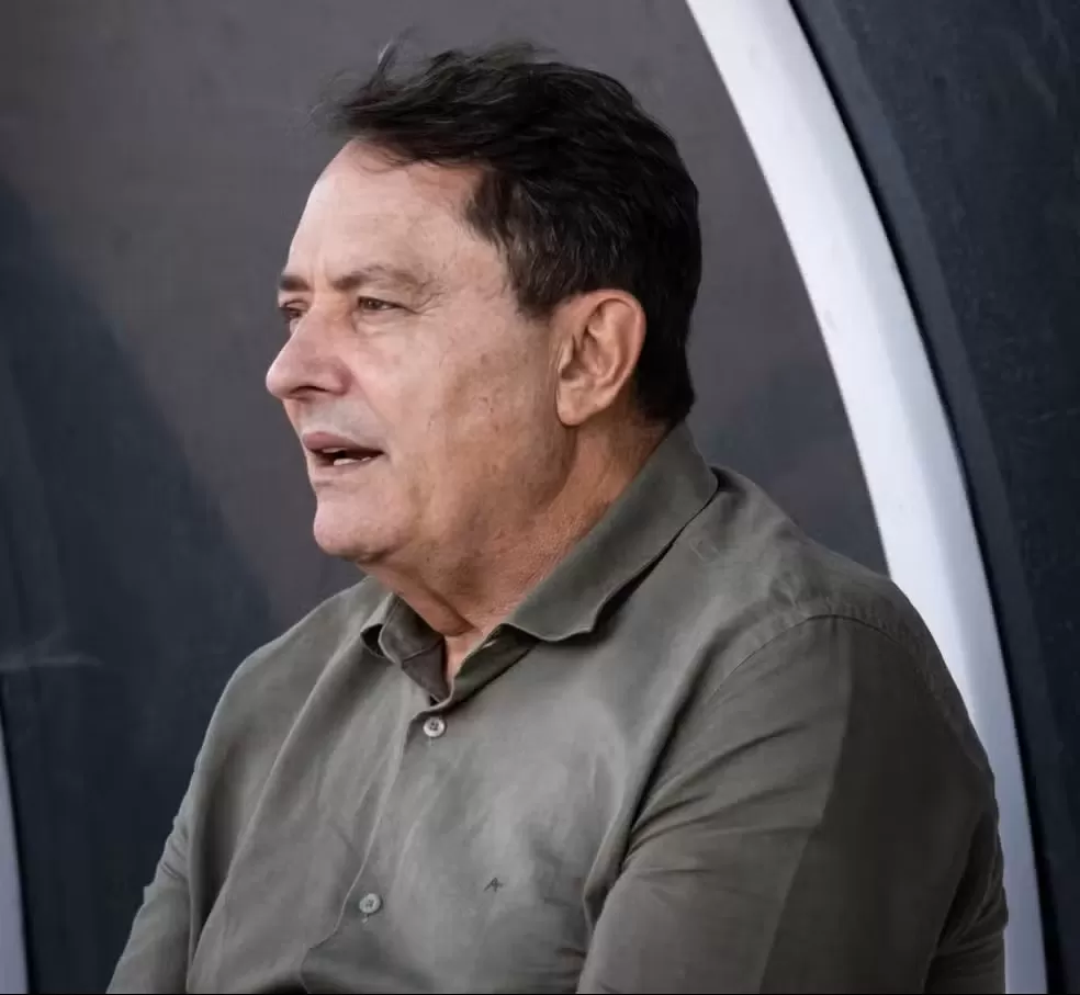 Cruzeiro muda postura no mercado e equilibra finanças
