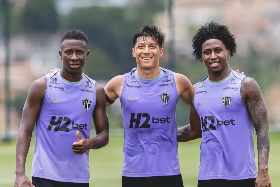 Trio equatoriano que participaram da Copa do Mundo se apresentam nesta quarta