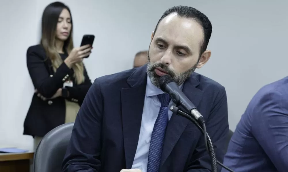 Oposição questiona uso de recursos da venda da Copasa pelo governo estadual, acusado de crime de responsabilidade