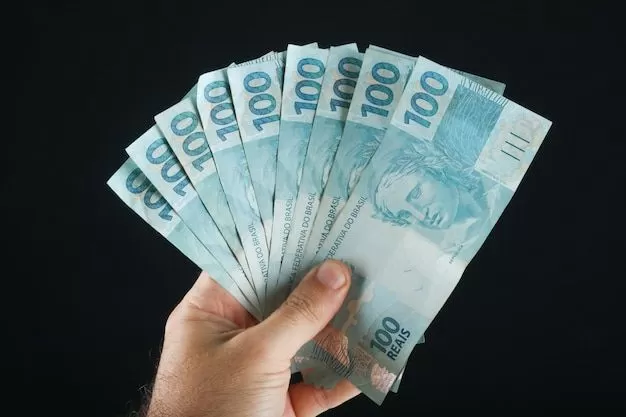 Receita Federal revela profissões com as maiores e menores rendas declaradas no Brasil