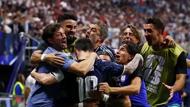 Argentina vira sobre a Inglaterra e garante vaga na final da Copa do Mundo