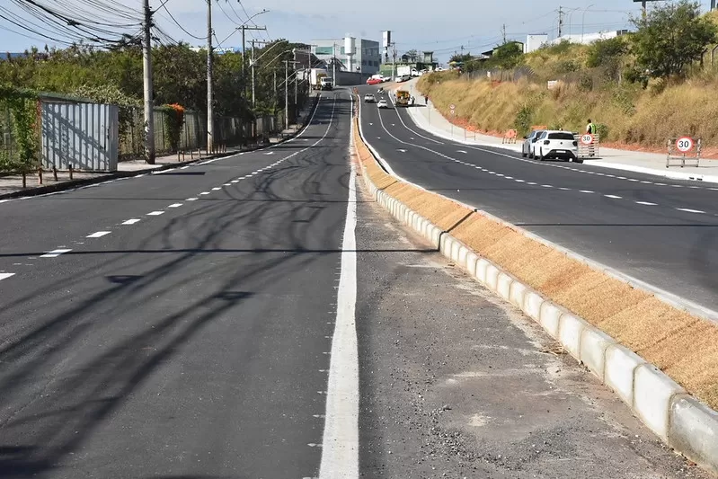 Obras na Via Marginal 5 são concluídas e trânsito é liberado nos dois sentidos em Contagem