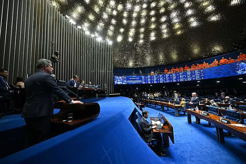 Senado altera punição para divulgação de imagens de crimes e acidentes