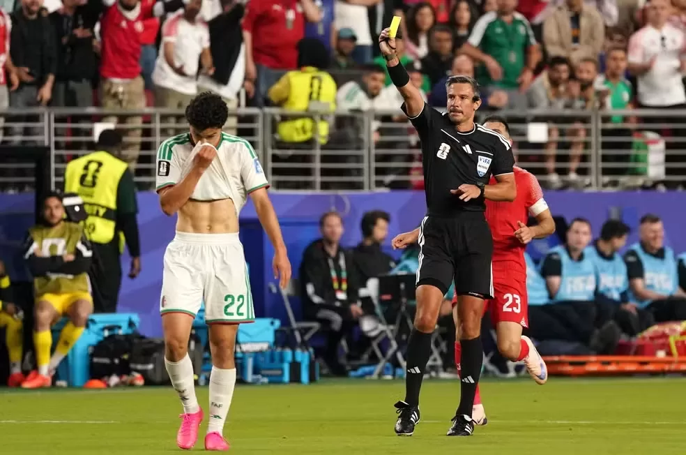 Escalado para a final entre Espanha e Argentina, árbitro tem polêmica do passado revivida antes da decisão