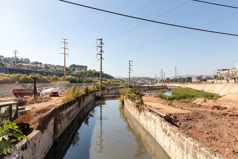 Prefeitura de Contagem avança com intervenções de drenagem e prepara entrega de bacia de contenção