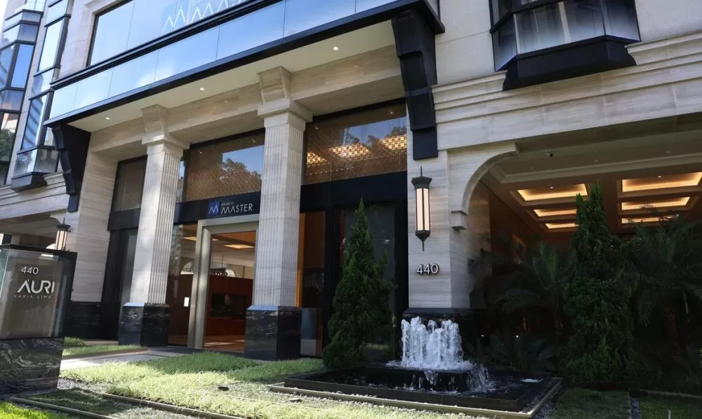 Decisão judicial ordena bloqueio de ativos do Banco Master no Rio de Janeiro