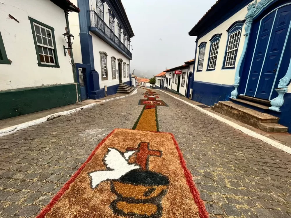 Corpus Christi: cidades se enfeitam com tradicionais tapetes para procissão 