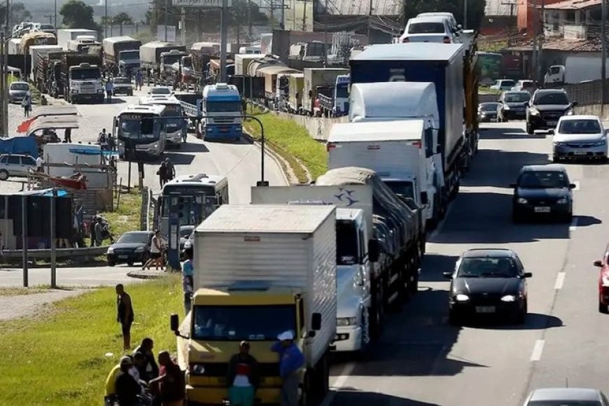 Apagão de caminhoneiros em Minas