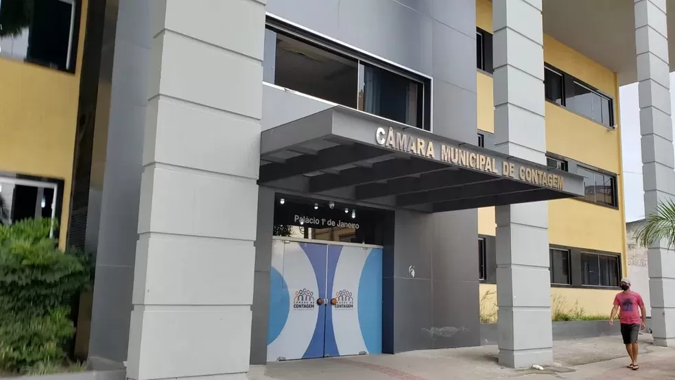 Câmara de Contagem aprova reajuste e reestruturação de carreiras de servidores municipais