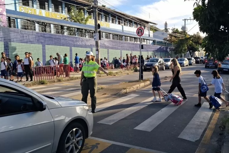 BH inicia operação Volta às Aulas com reforço na fiscalização e orientação no trânsito
