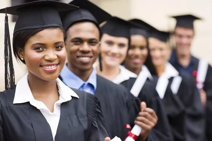 Lei que reserva 20% das vagas para negros em concursos entra em vigor em Minas Gerais