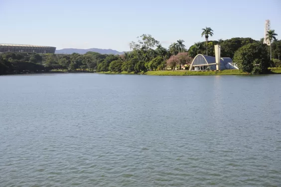 Vereadores aprovam, em definitivo, projeto que proíbe embarcações não autorizadas na Lagoa da Pampulha