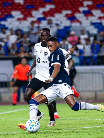 Em jogo de quatro gols, Galo empata com o Remo