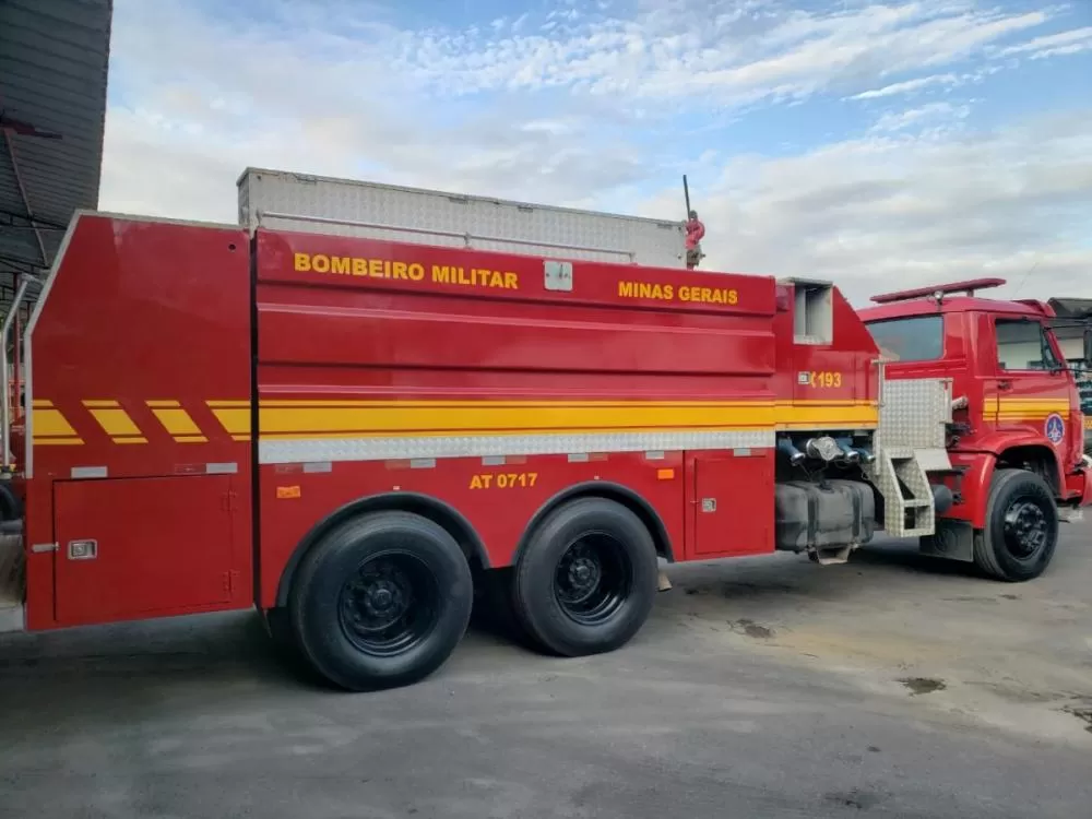 Cigarro causa incêndio e deixa dois feridos em apartamento na região Centro-Sul de BH