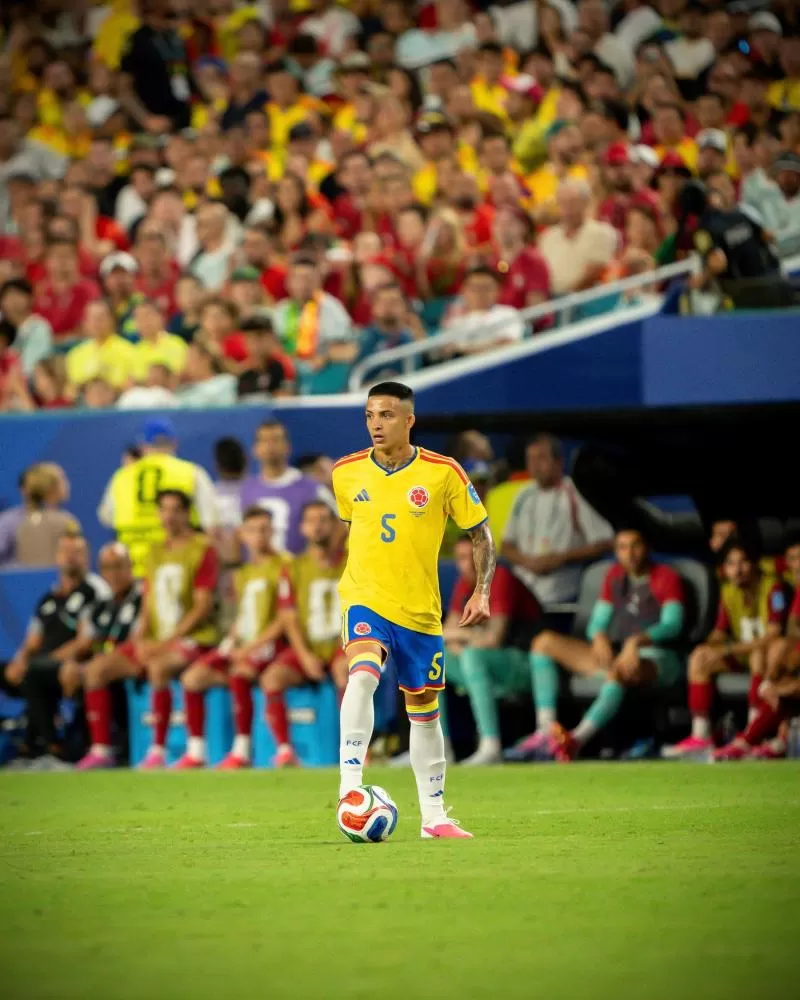 Reforço de Copa do Mundo desembarca em Belo Horizonte para assinar com o Atlético