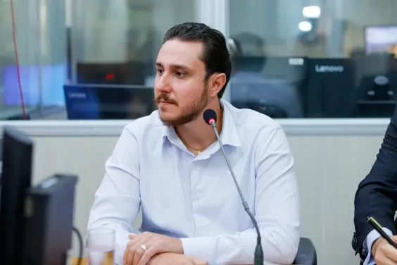 Comissão decide dar continuidade a processo contra vereador Lucas Ganem na Câmara de BH 