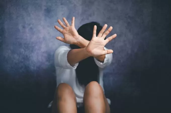 Violência contra a mulher vai além da agressão física; veja formas que podem passar despercebidas