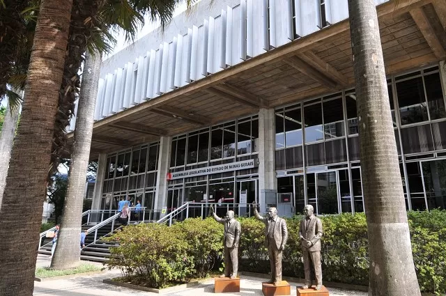 Mudança em projeto sobre cana-de-açúcar gera reação na ALMG