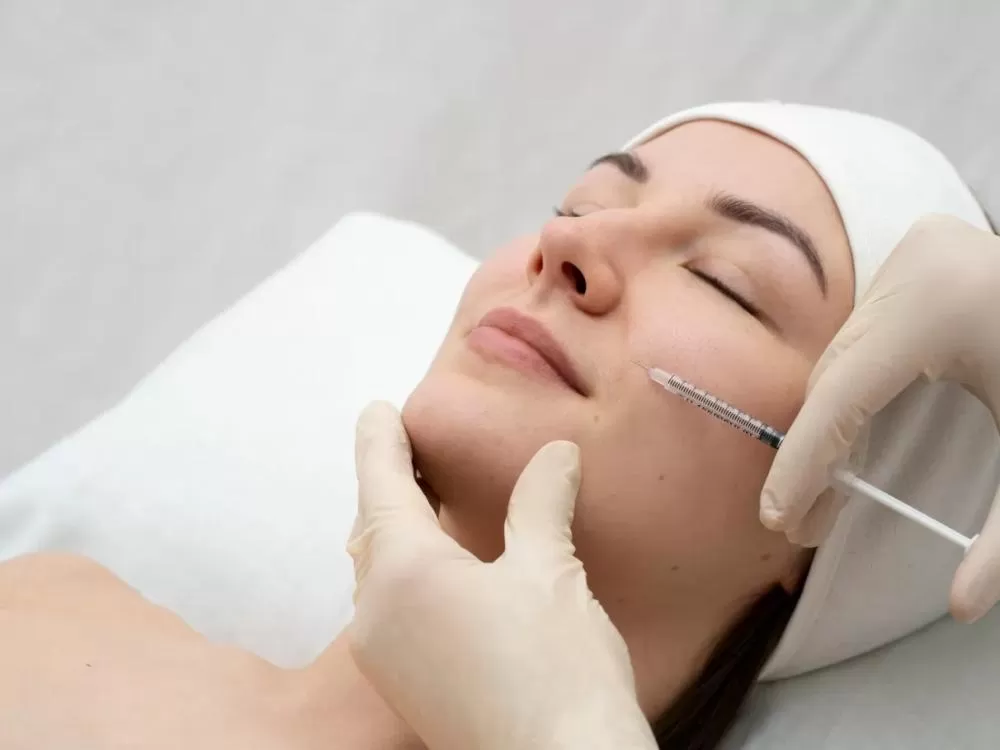 Justiça suspende norma que autorizava dentistas a realizar harmonização facial